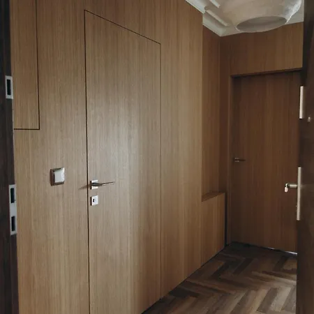 Elegancki Park Bazantow Apartmán *