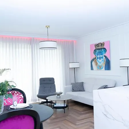 Elegancki Park Bazantow Apartmán Katovice