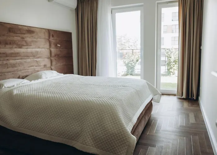 Elegancki Park Bazantow