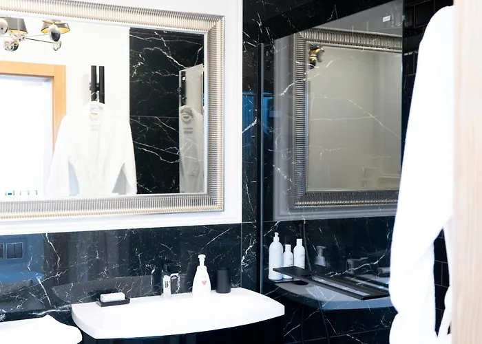 Elegancki Park Bazantow Apartment *