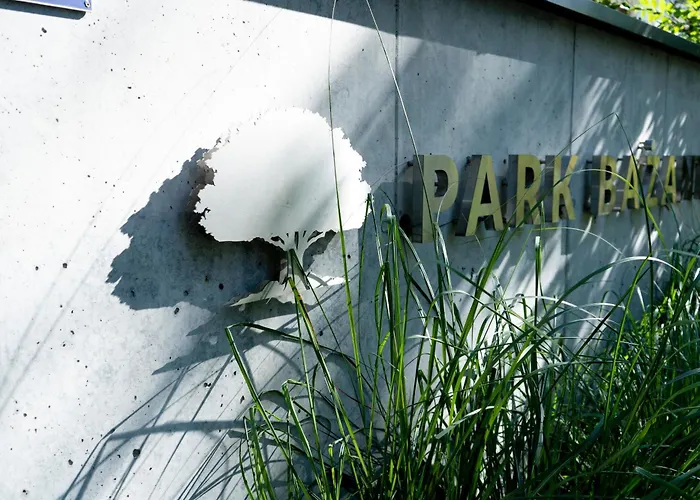 Elegancki Park Bazantow Apartmán Katovice